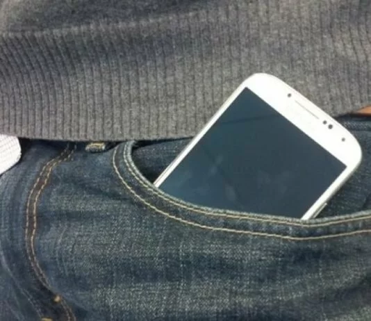 Mobile Phon Pant Pocket